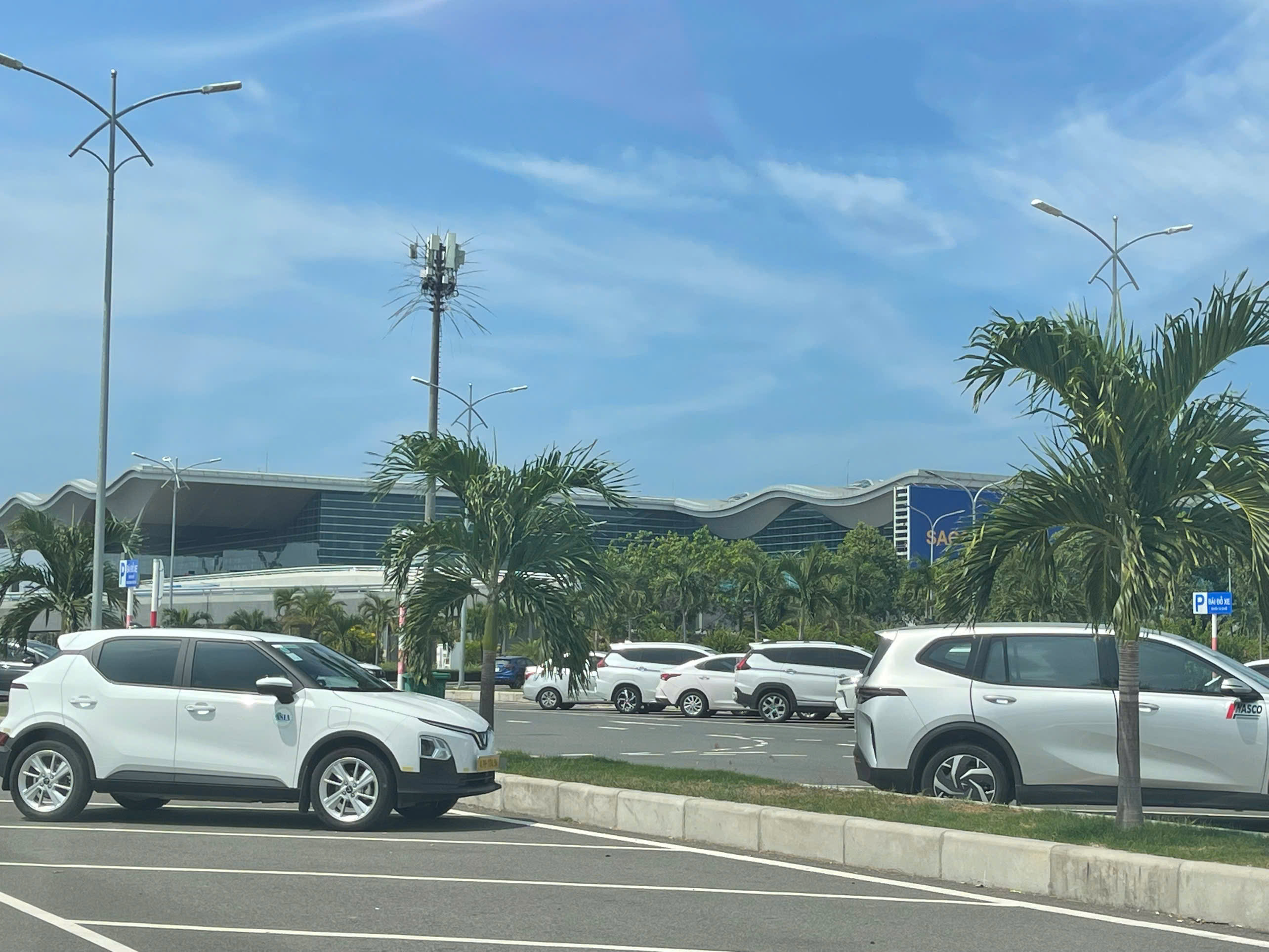 Thuê xe êm ái Nha Trang đi Đà Lạt