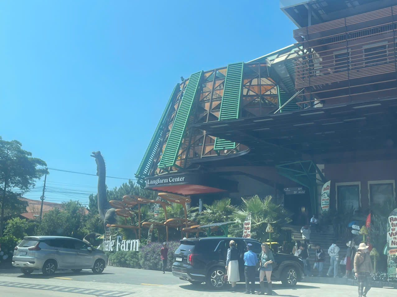 Thuê xe tiện nghi Nha Trang Đà Lạt
