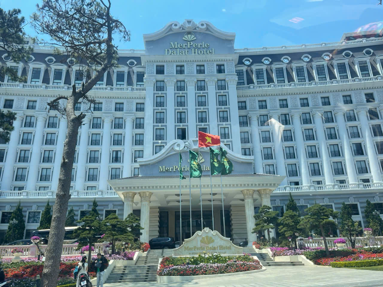 Thuê xe VIP Nha Trang đi Đà Lạt