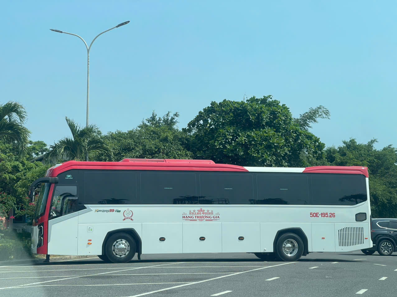 Thuê xe VIP Nha Trang đi Đà Lạt